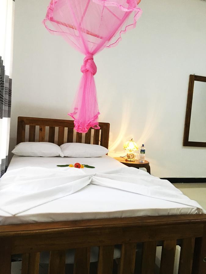 Siyapath Holiday Resort Polonnâruvâ Extérieur photo