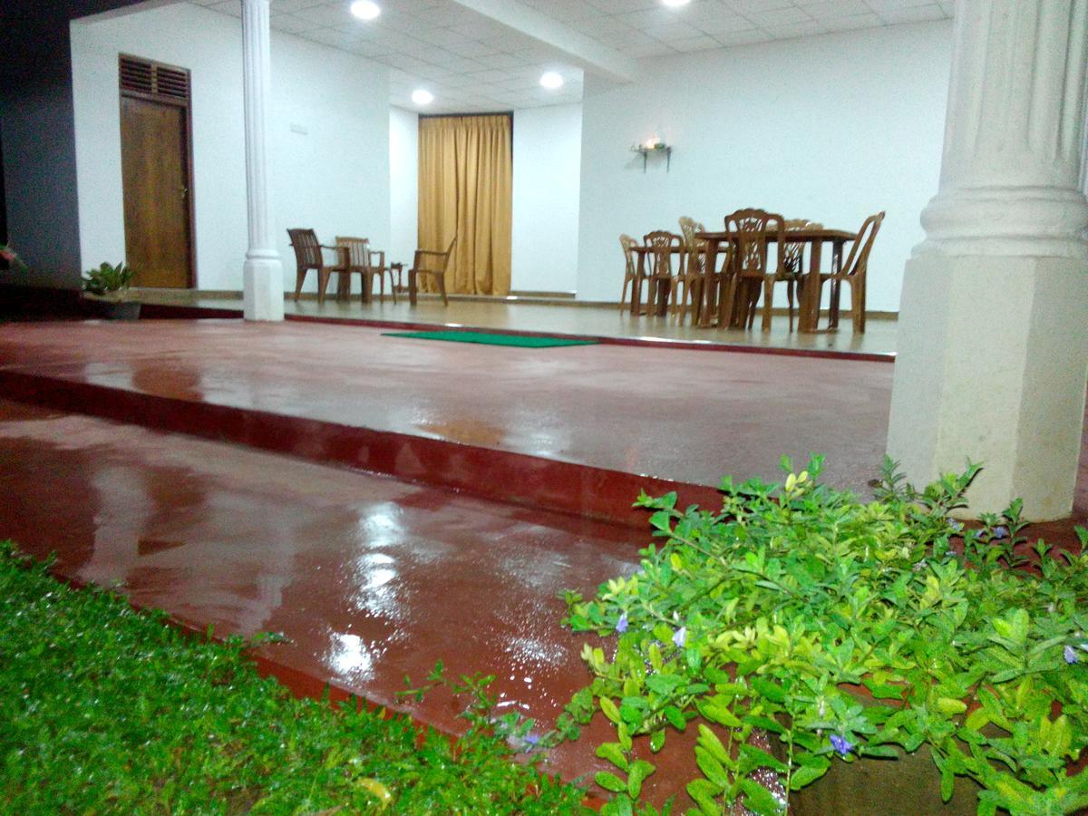 Siyapath Holiday Resort Polonnâruvâ Extérieur photo