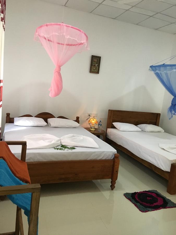 Siyapath Holiday Resort Polonnâruvâ Extérieur photo